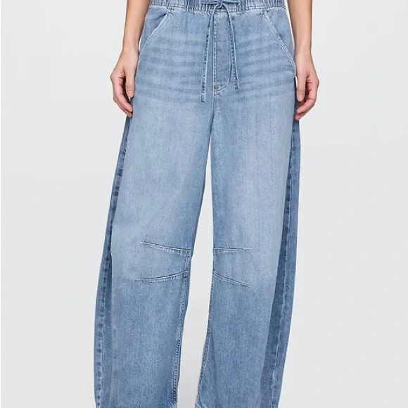 GAP Mid Rise UltraSoft Easy Horseshoe Jeans - Picture 2 of 11